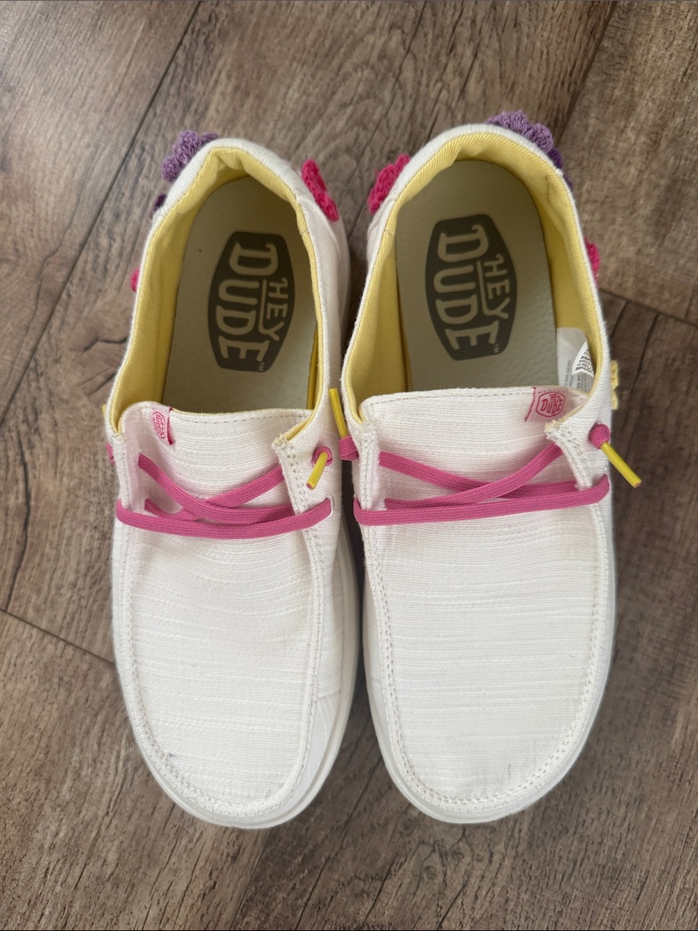 Skechers White Slip-On Sneakers with Pink Laces new in the box